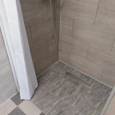 By Pensión Poreč